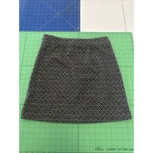 Loft Skirt Womens Size 2 Chevron Black‎ White